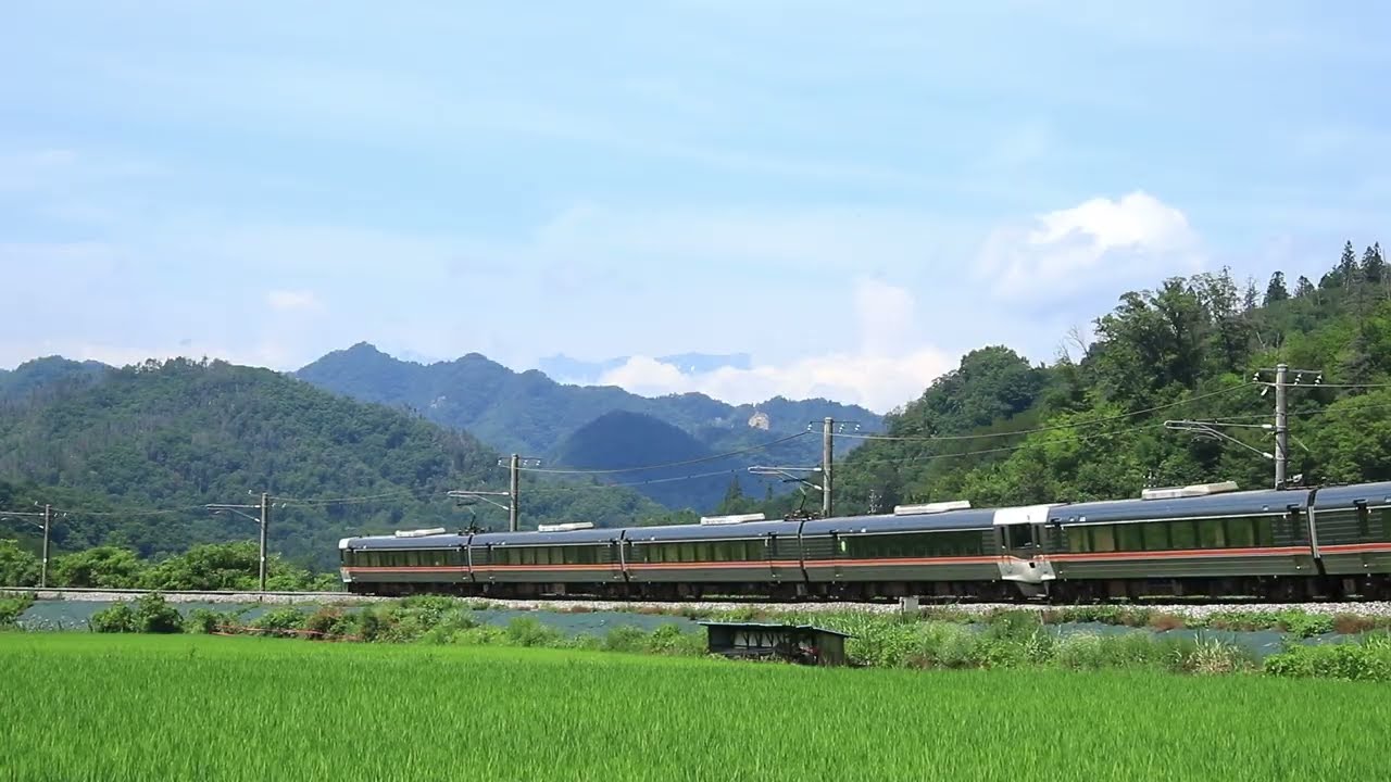 特急しなの3号（383系L編成） - YouTube