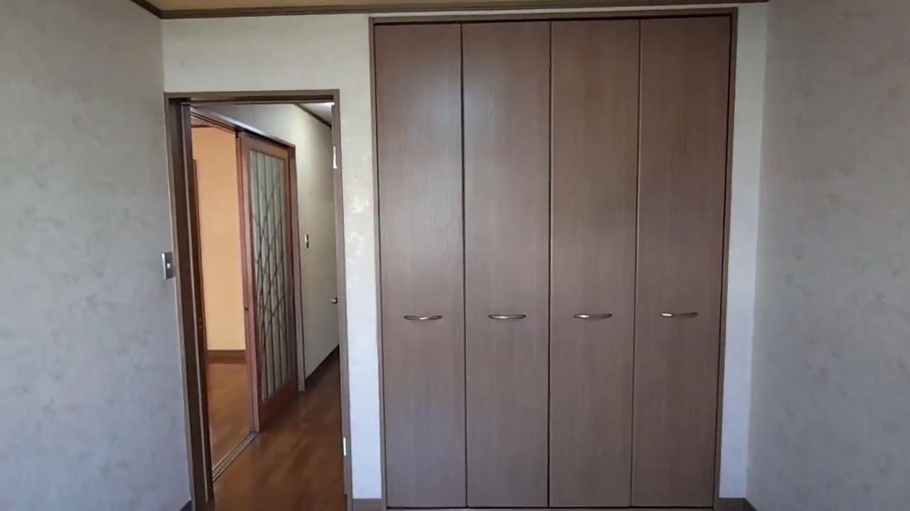 即入居可：エスプレッシィーボ宮本2 101号最新横動画 ：賃料月額4.95万円（賃借期間により賃料応談可） ：八代市高小原町賃貸マンション　３LDK　有料駐車場２台分　【松健】