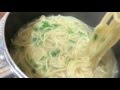 《THE 昼飯》鹿児島のくろいわラーメン♫ の動画、YouTube動画。