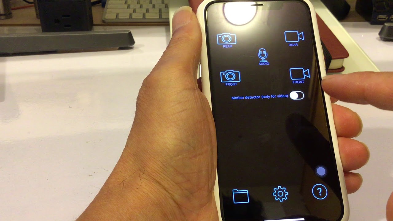 Easy Calc iOS hidden sneaky Black Screen camera app program 112018