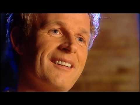 Karin Bloemen - Achter de schermen bij De Diva en de Divan - 1 (2003)