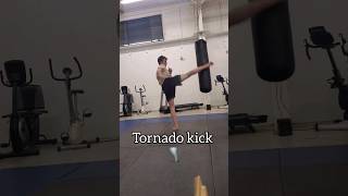 How to Tornado Kick🌪 (Suuper Easy)