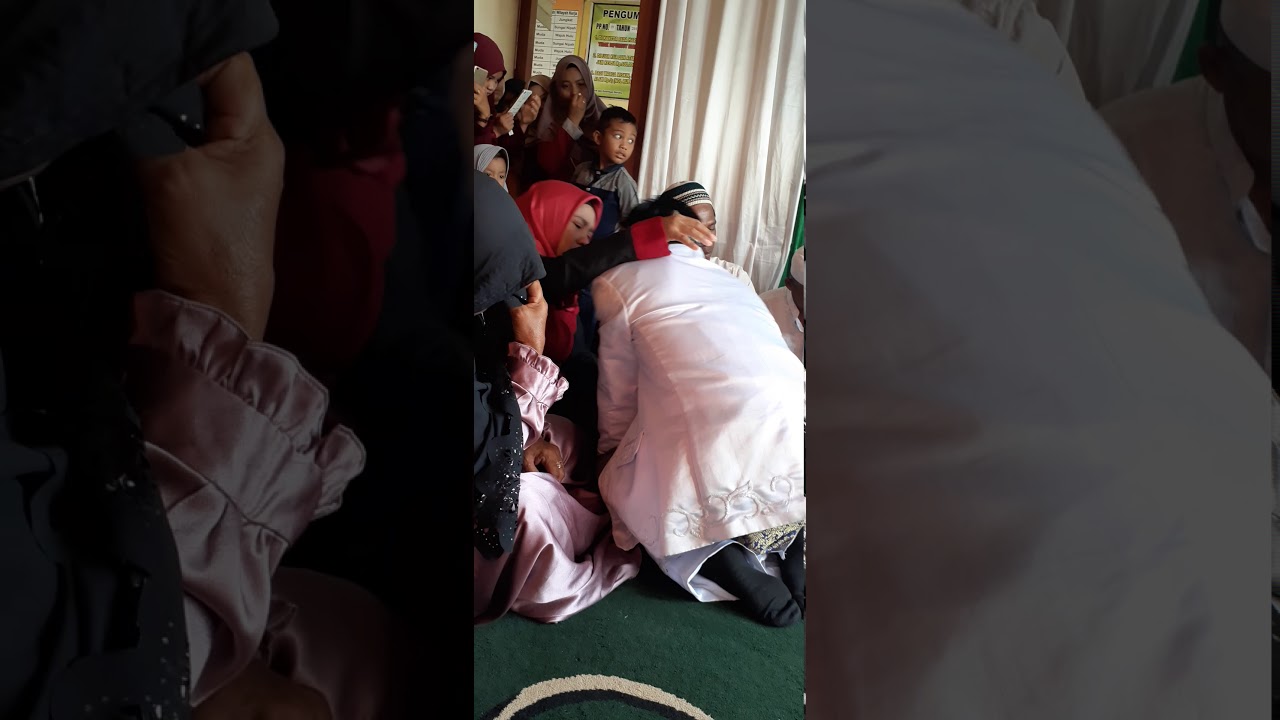 Acara Sungkeman  selesai akad  nikah   YouTube