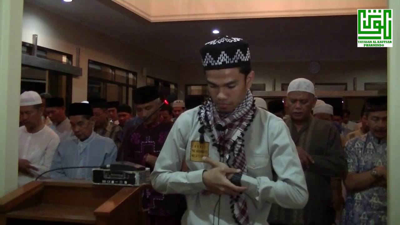 Muzammil Hasballah - Imam Tarawih at Masjid Al Kautsar Pharmindo Cimahi