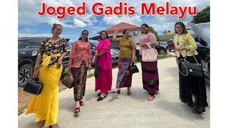 Gadis Melayu dengan Tortor Batak | Pesta Nikah Adat Batak |