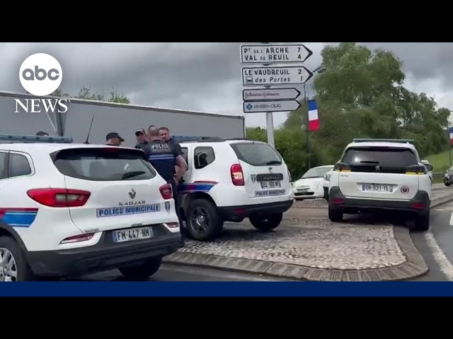 Massive manhunt underway in France for escaped inmate