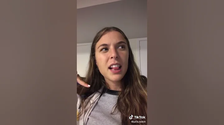 Julia raskin with Chloe schnapp tiktok