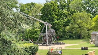 Warwick Castle Trebuchet in action