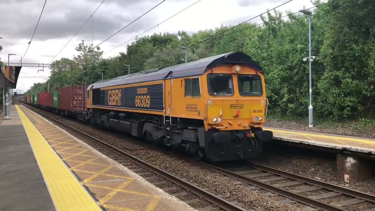 Trains at tones at Hatfield peverel 05/07/25 