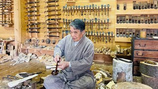 The process of making ladle. An 87yearold craftsman who has been making ladles for 70 years.