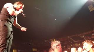 Brent Smith kicks guy out of show