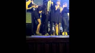 [FANCAM] 121207 Post modern music of Kyunghee university concert - Kyuhyun and girl friends~