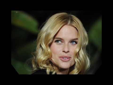 Элис Ив (Alice Eve) musical slide show