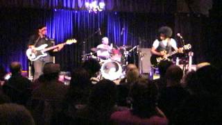 Watch Alex Cuba Creo video