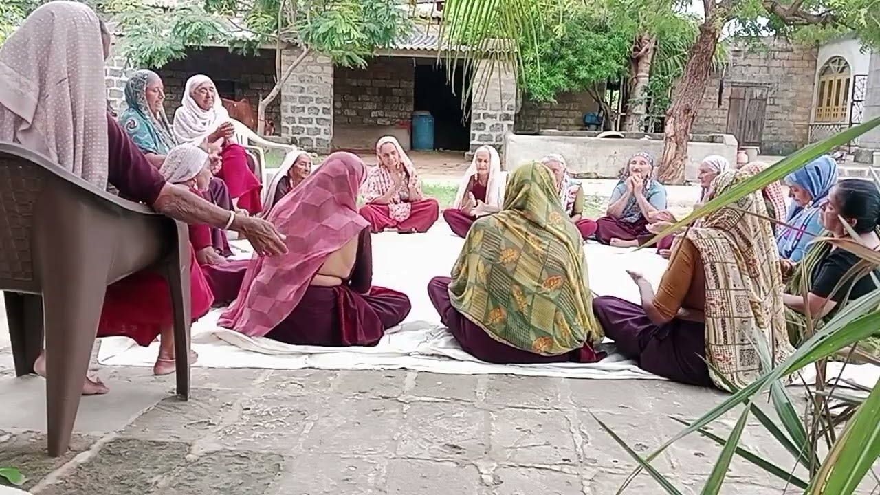 અવનવા કીર્તન સાંભરવા //લાઈક છેર સબ્સ્ક્રાઇબ કરો