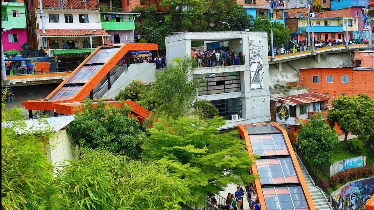 Comuna 13: De lo Más Peligroso a lo Más Turístico de Medellín 🇨🇴🔥