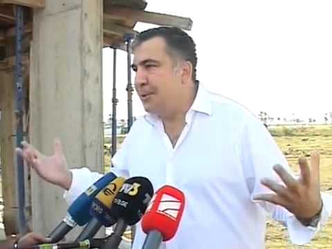 პრეზიდენტმა ანაკლიასა და განმუხურში შეჩერებული მშენებლობები დაათვალიერა