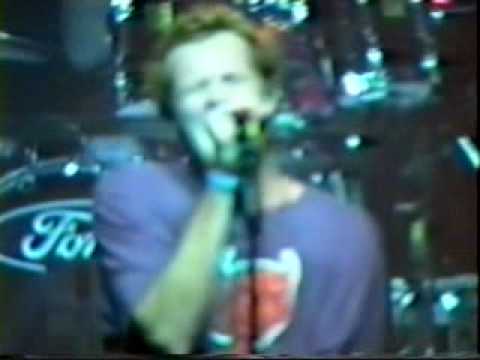toronto raptors vs milwaukee bucks Stone Temple Pilots Live Toronto 1993 - Wicked Garden (Part 2)