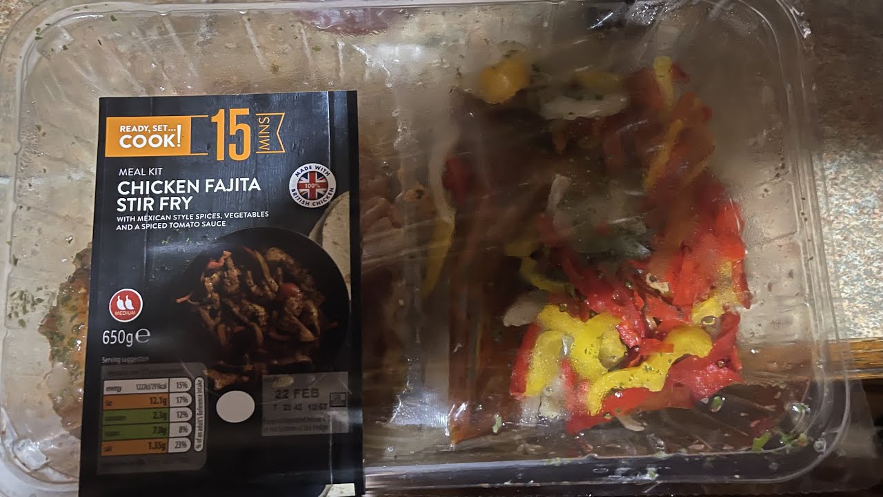 Chicken Fajita stir fry (Fail) too bloody hot my Fault 🤣 YouTube