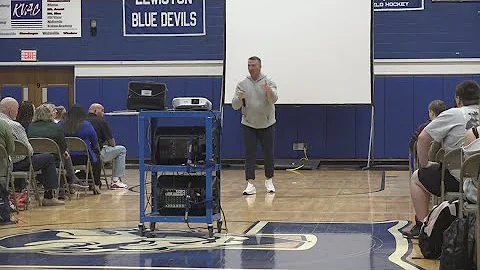 Chris Herren, former Celtics player, speaks to Lewiston students about drug prevention