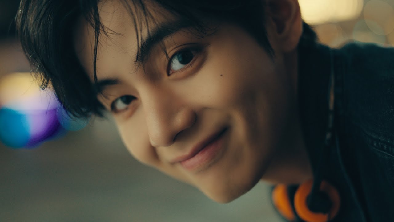 BTS's V works as a cleaning staff member, getting into the groove