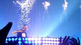 Download Lagu Tiesto- Carried Away MP3