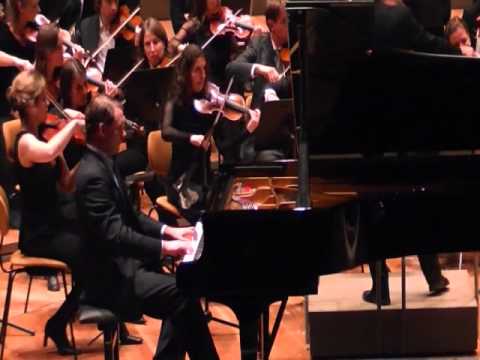 IPAC BERLIN 2010 Schmithorst Orchesterfinale Chopin Klavierkonzert e-moll 1.Satz Teil 1.WMV
