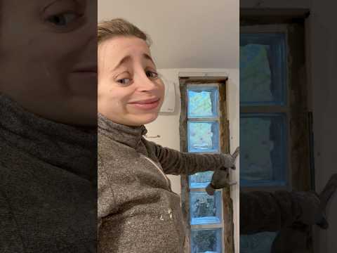 UNE GROSSE ERREUR PENDANT NOS TRAVAUX DE RÉNOAVTION… 😱 #renovation #diy #bricolage #short