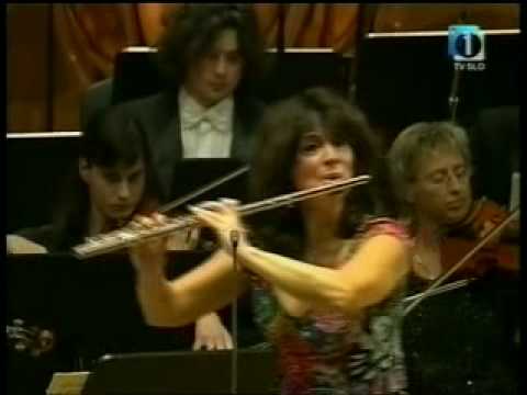 Mozart Flute Concerto No. 1 - Irena Grafenauer (2/3)