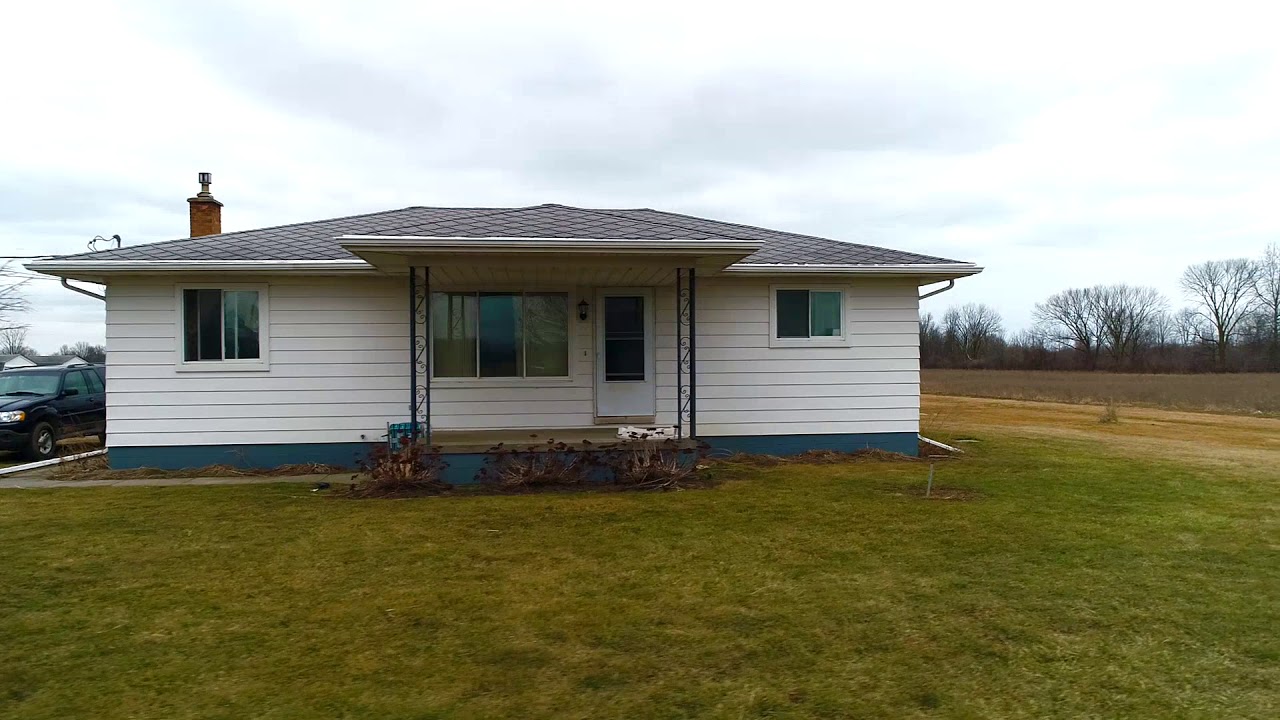 9843 Marine City Hwy Ira, MI, 48023