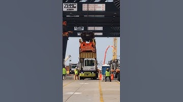 Unloading ship. #ingeniumbuild #engineering #container #ship #vessel #port #crane #truck