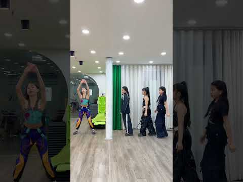 Welcome back, Kitty Bảo Trang! 🤩 | Follow Me | NO BATIDÃO Dance Trend #trending #shorts