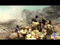 RTVE. Españoles en el Mundo. Java.Volcan Kawah Ijen. Porteadores de azufre.