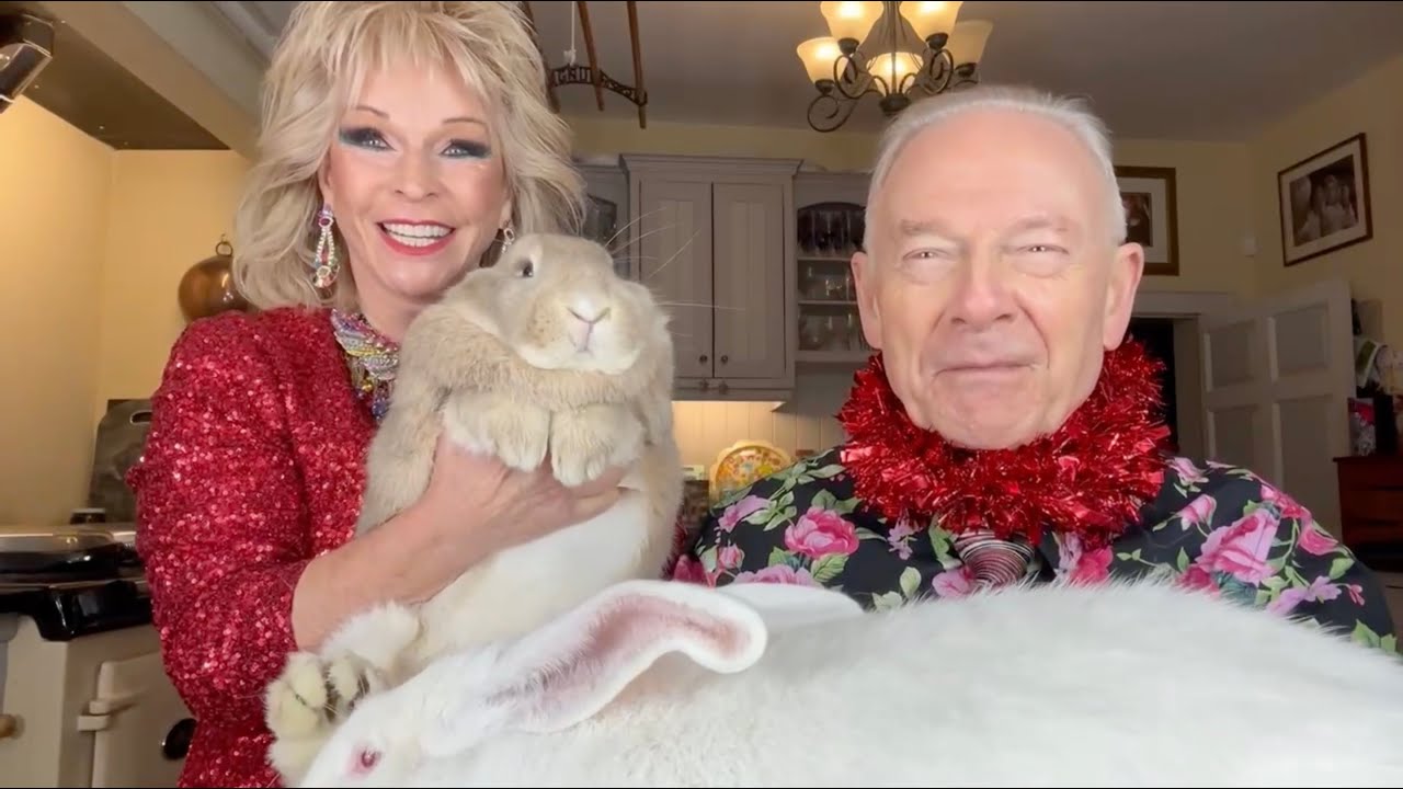 Happy Christmas from Toyah & Robert and Fripp & Eno! 🎄🌟