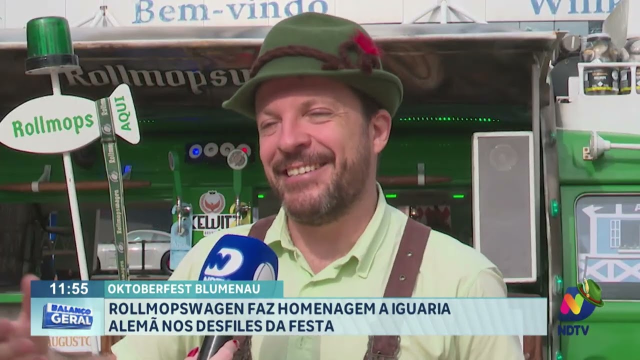 Oktoberfest Blumenau: Rollmopswagen faz homenagem a iguaria alemã nos desfiles da festa