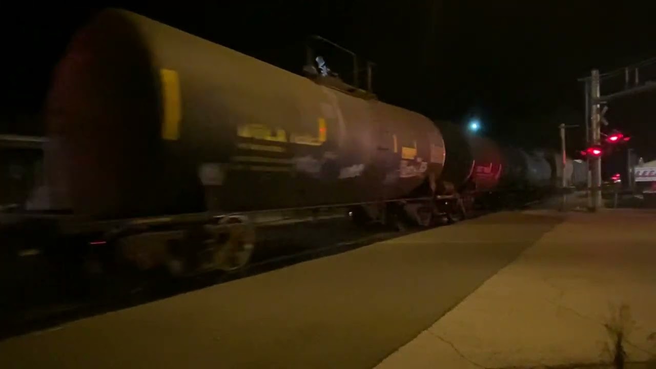 CN Local L546 heads north in Belleville IL YouTube