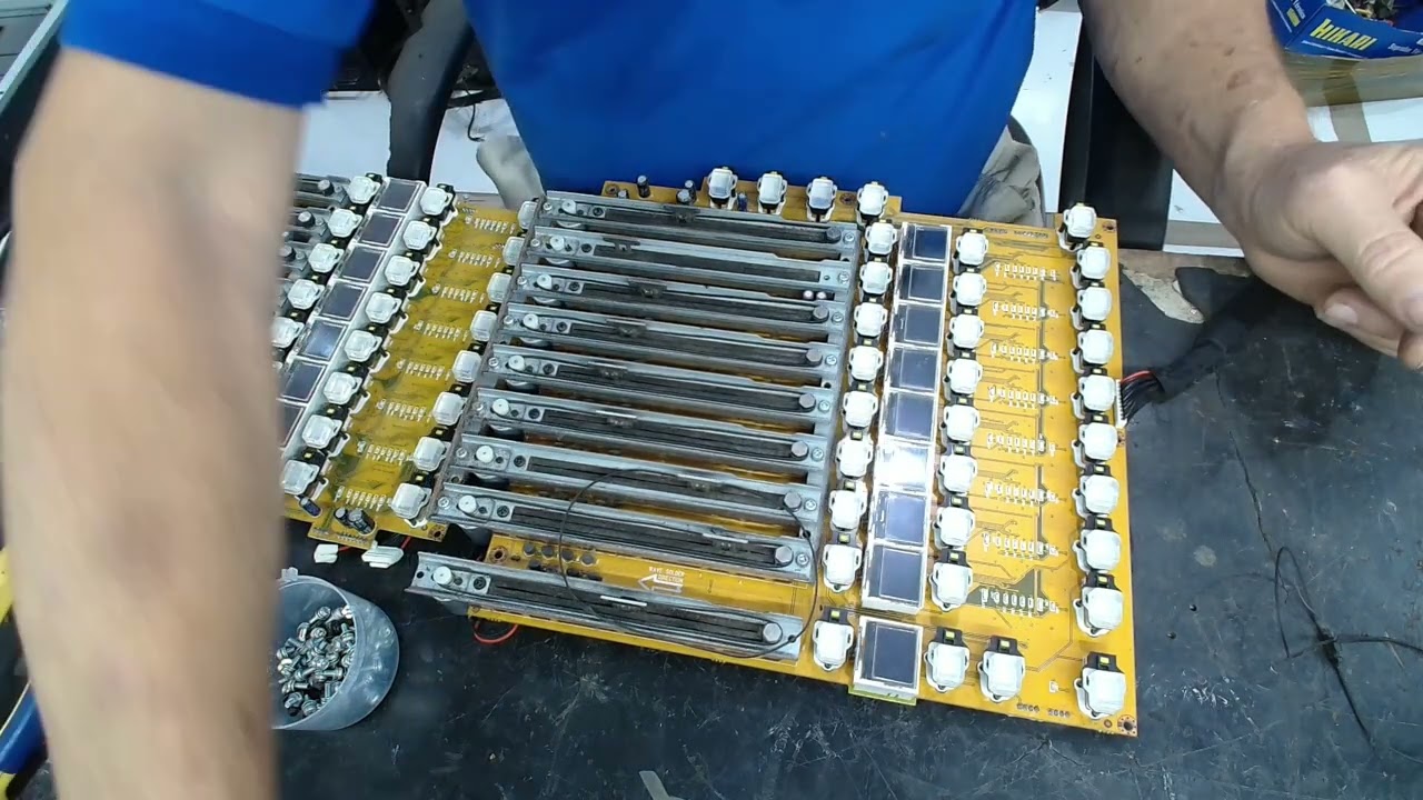 MESA DE SOM BEHRINGER X 32 [TROCA DOS FADER]