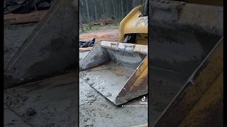 NEW WAY TO POUR CONCRETE🤣EASY MONEY😉