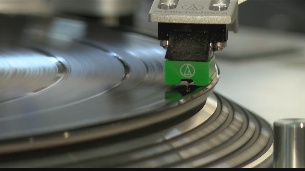 Spinning the black circle Spinning Jenny's House of Music YouTube