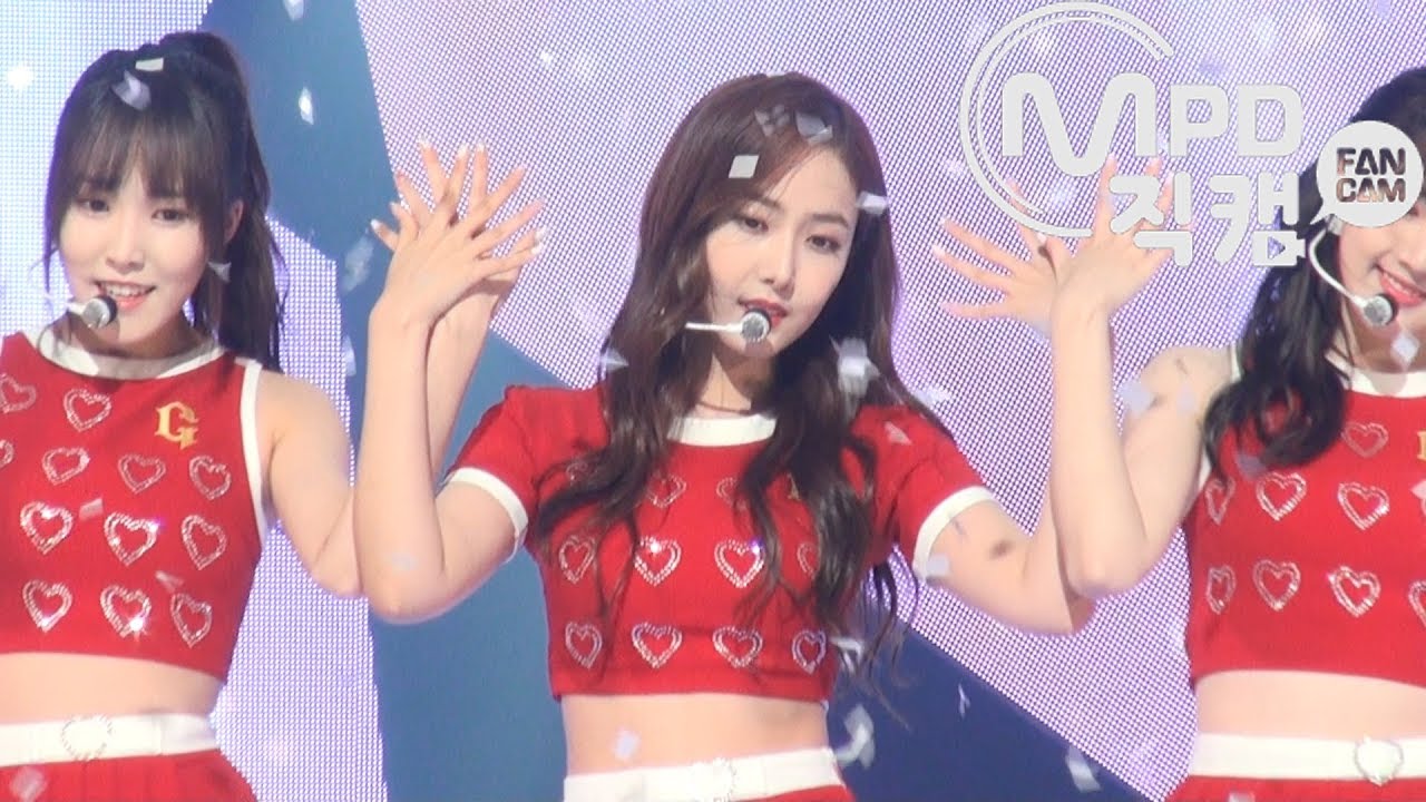 シンビ「귀를 기울이면(LOVE WHISPER)」公式Fancamのサムネイル