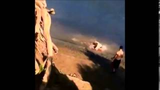 Şişman Kadın Tarzanlık Yapmaya Çalışırsa..