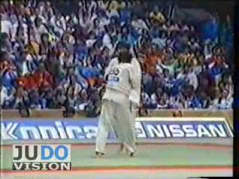 competition คืออะไร JUDO 1987 World Championships: Koai-Hwa Lee (KOR) - Bachir Varaev (URS)