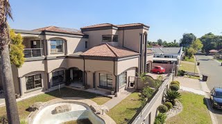 Exquisite Double Story 5 bedroom home in Lakefield Ext. 21