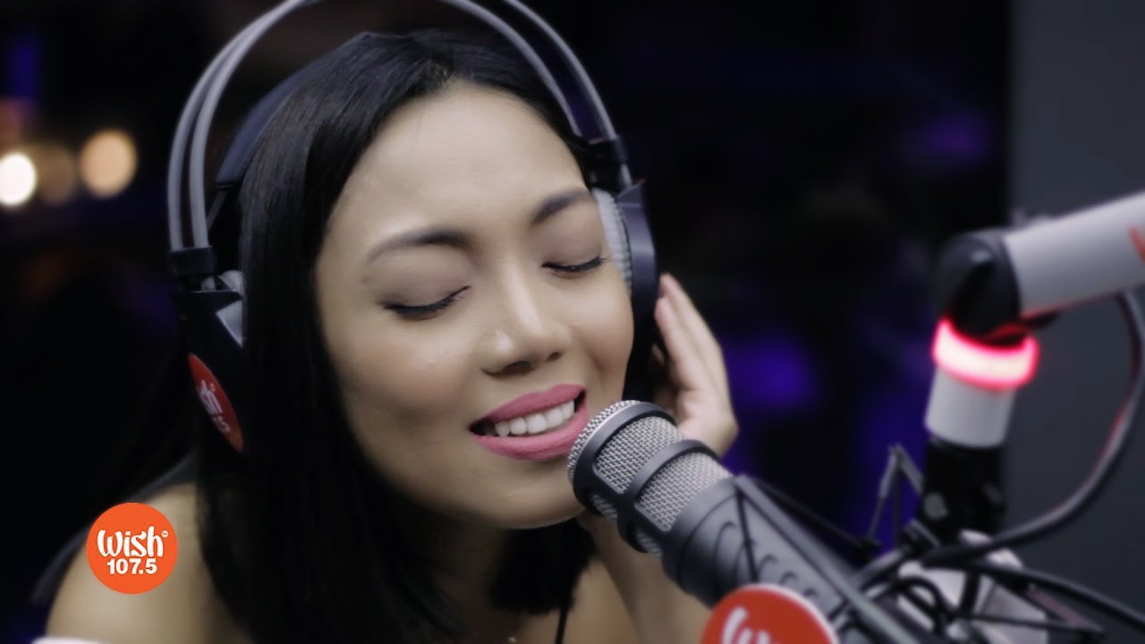 Jona performs Maghihintay Ako LIVE on Wish 1075 Bus