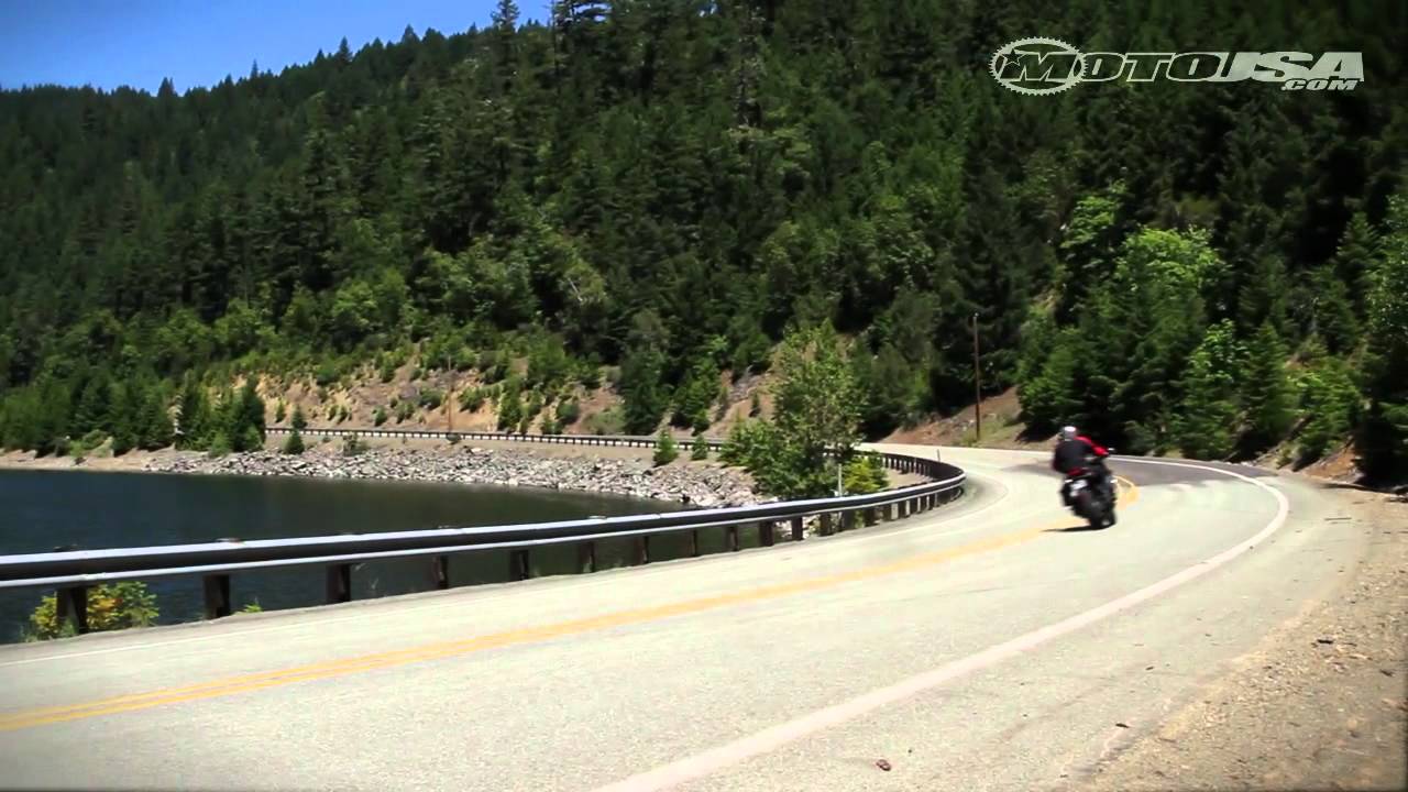 MotoUSA Road Sport Comparo:  2011 Kawasaki Ninja 1000