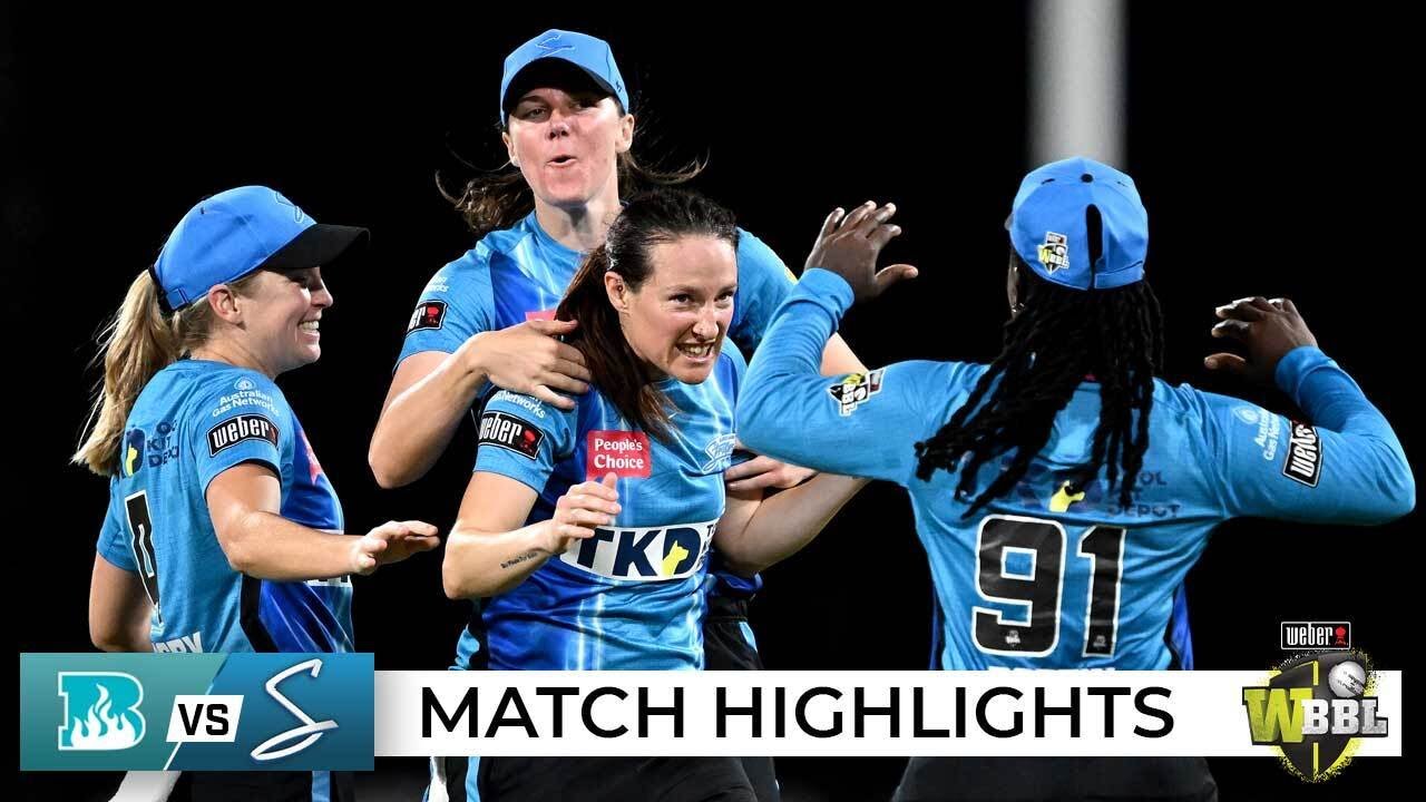 Brown, Schutt spearhead big Strikers victory | WBBL|08