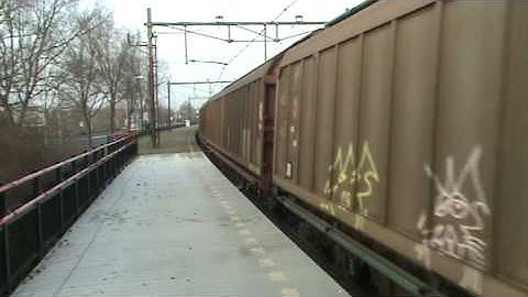 January 3,2009 Blerick, The Netherlands, Mixed Freight Train Railion to Venlo!!!