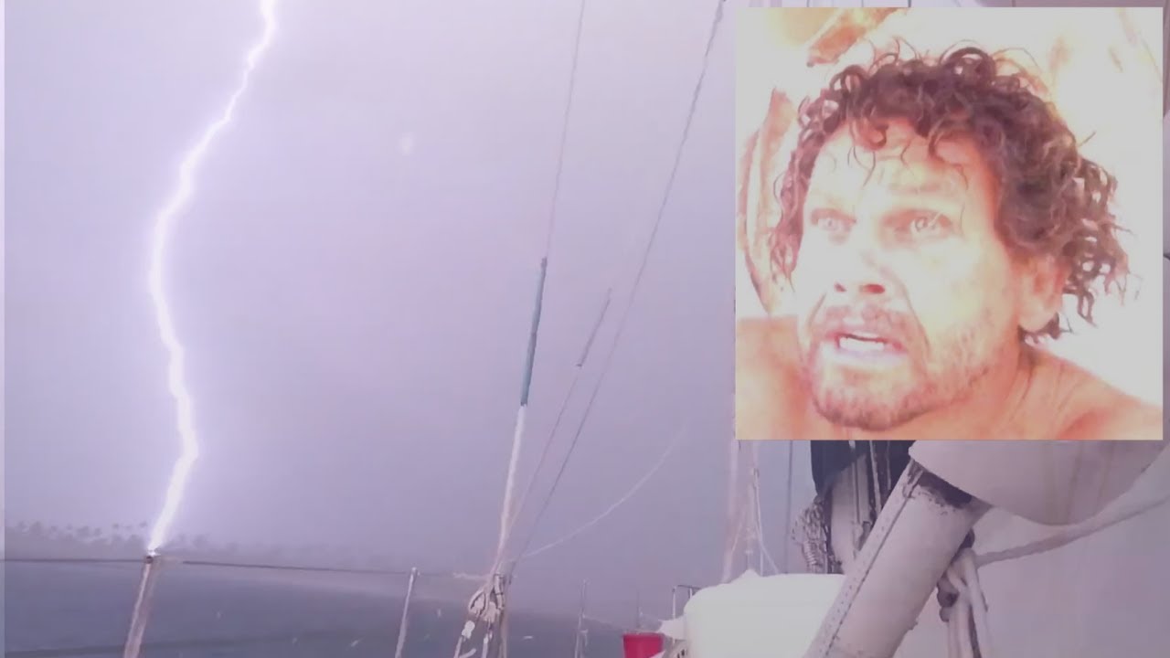 Disaster at Sea – Lightning strike on my boat and it is sinking
