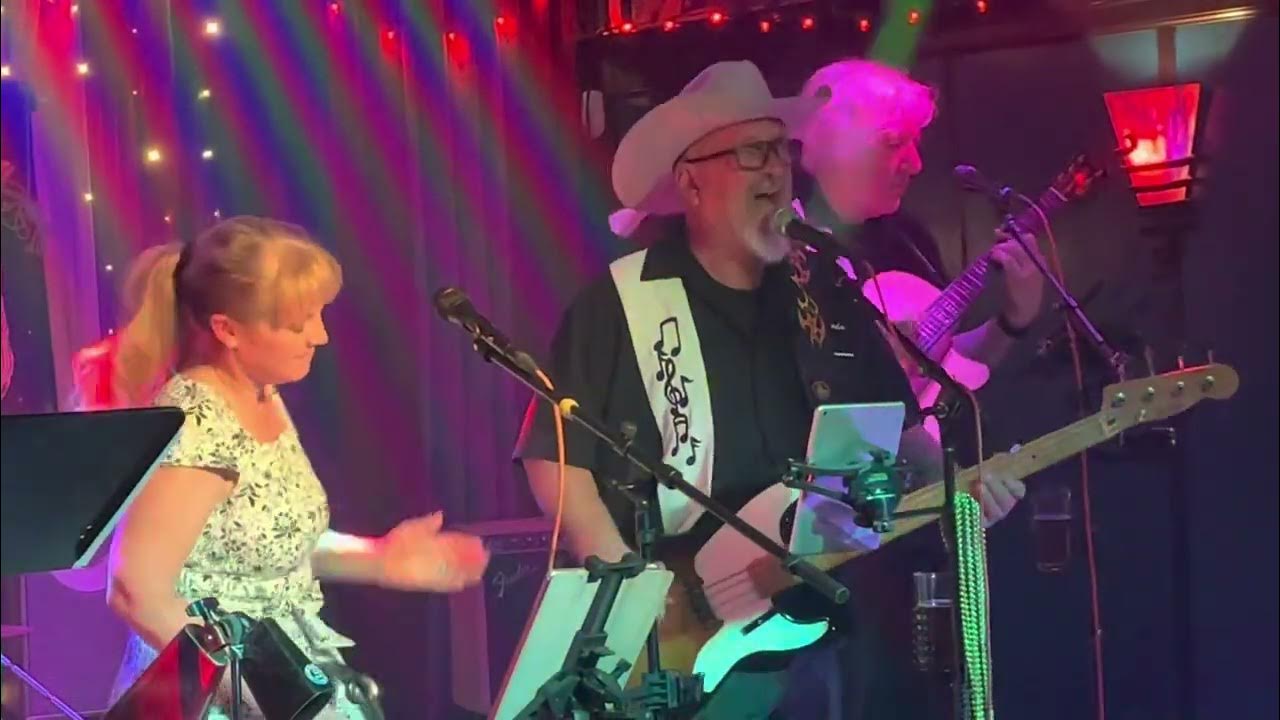 The Elmwoods at Baltic Kiss covering Henhouse - Ray Wylie Hubbard The Elmwoods at Baltic Kiss covering Henhouse - Ray Wylie Hubbard
