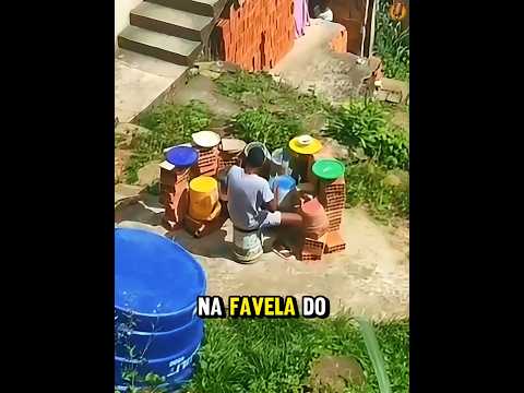 Ele louvava a Deus com tijolos… e recebeu um milagre 🥁🙏”
